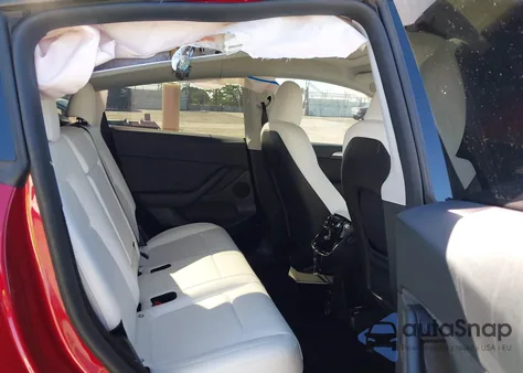 2024 Tesla Model Y Long Range Dual Motor All-Wheel Drive из США, поврежденный, VIN 7SAYGDEE6RF064717